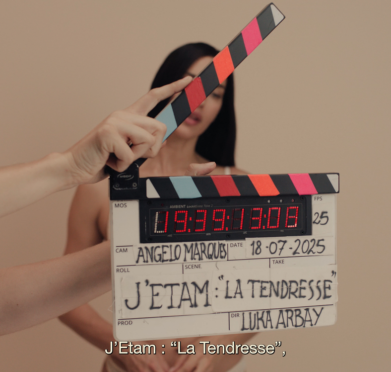 Clap de tournage « J’ETAM : La Tendresse »
